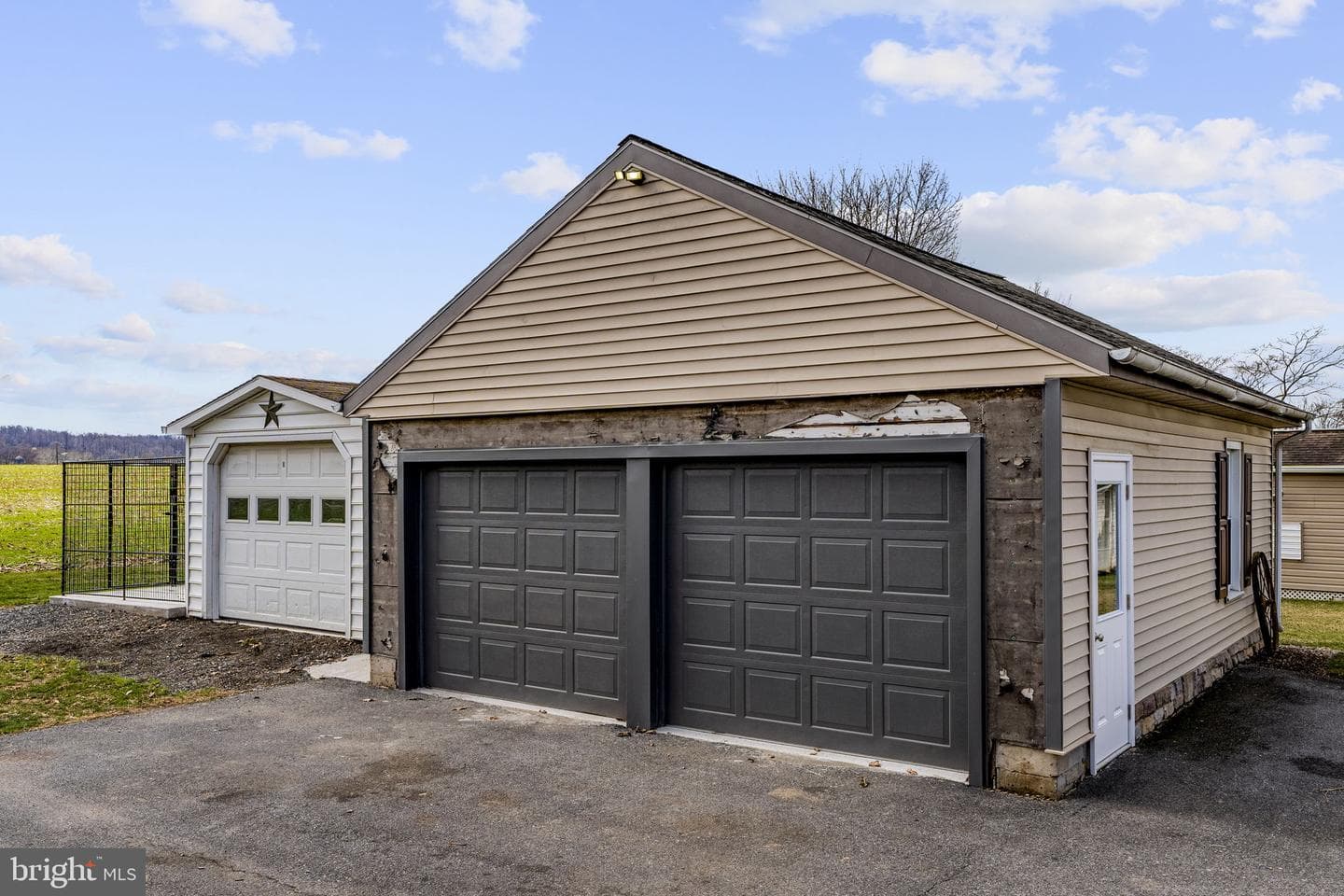 330 S Reamstown Road photo 12