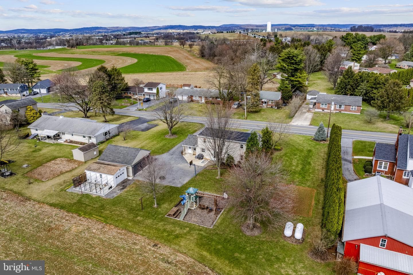 330 S Reamstown Road photo 5