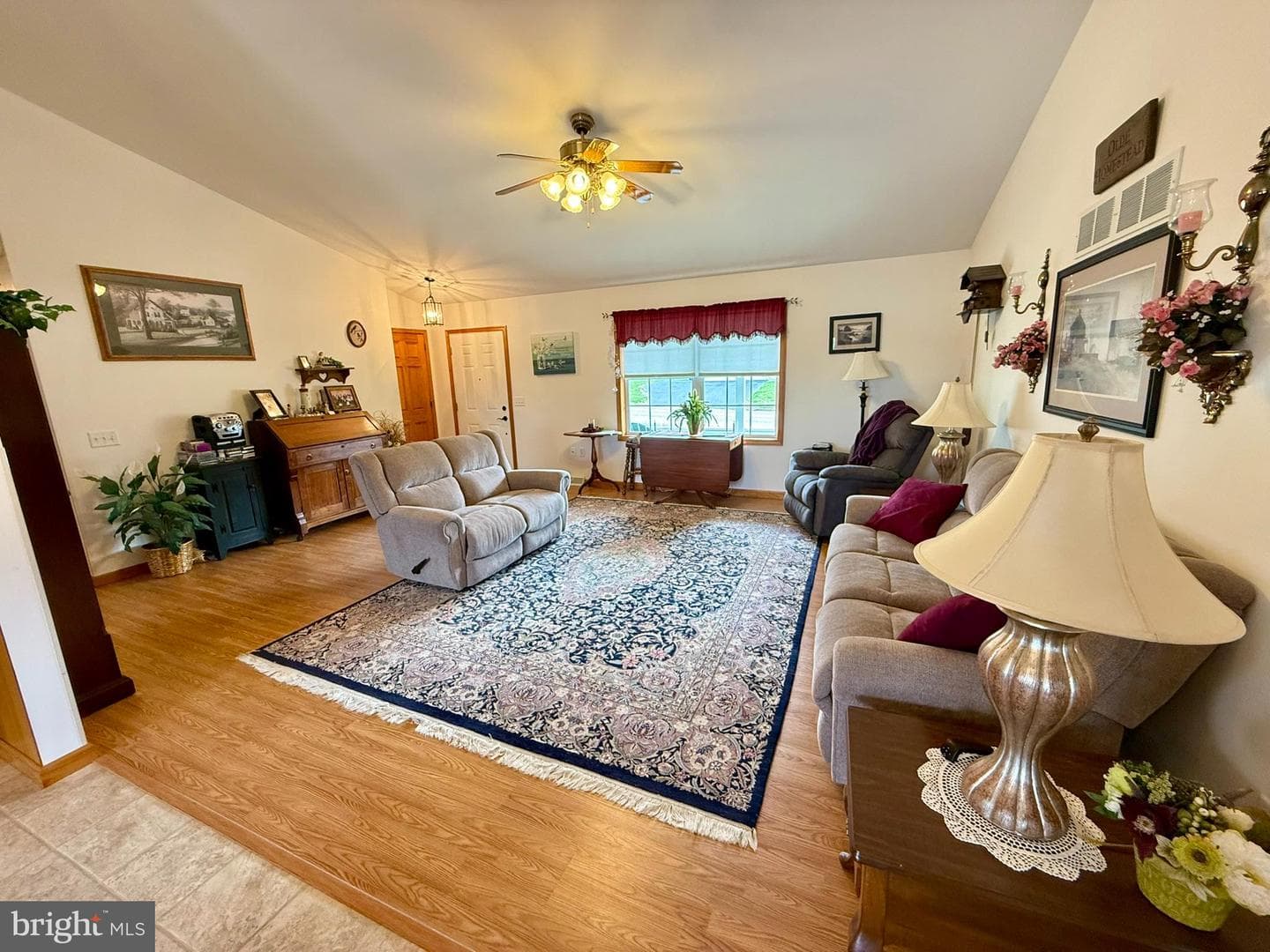 123 Center Avenue photo 16