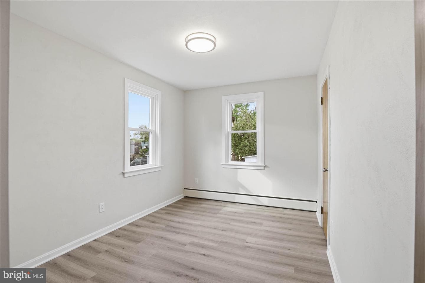 216 N Pitt Street photo 21