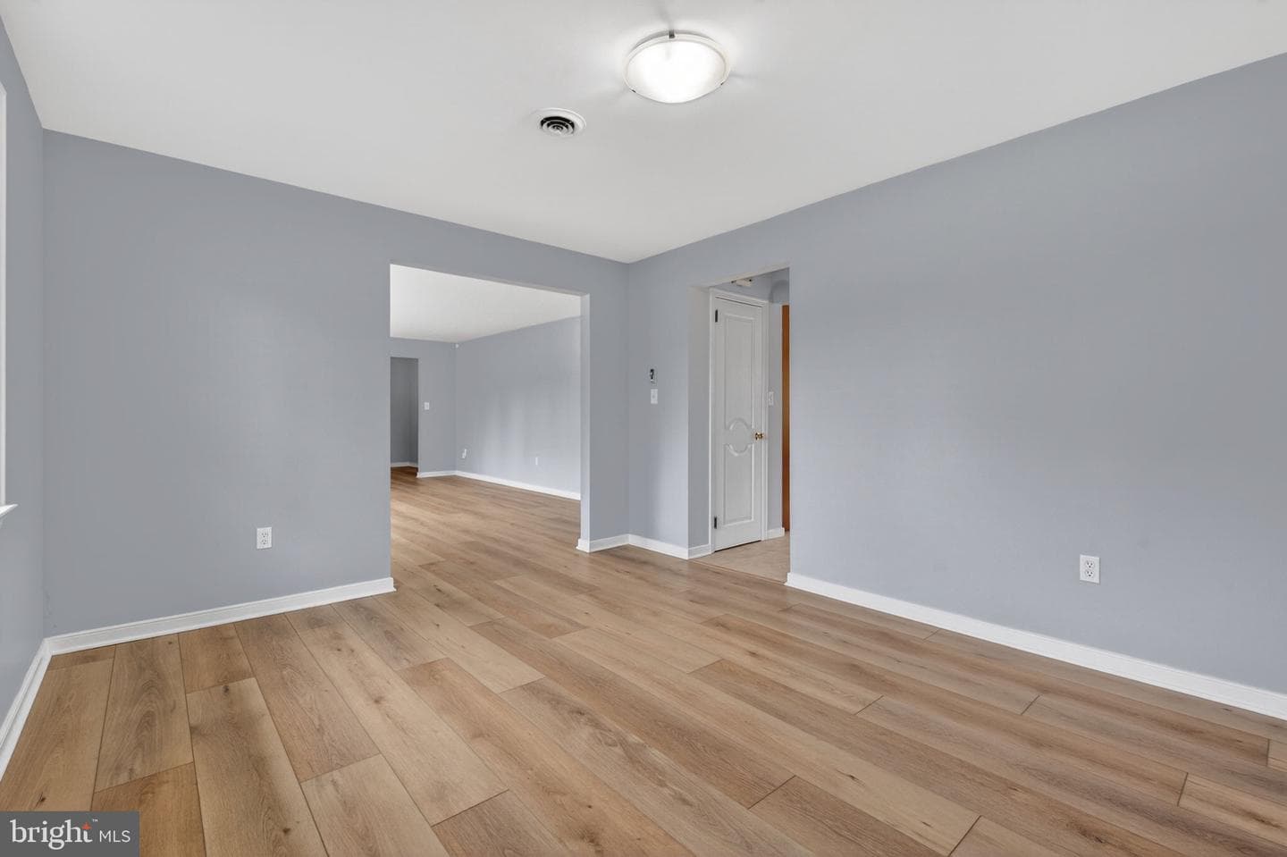 701 Pershing Avenue photo 18