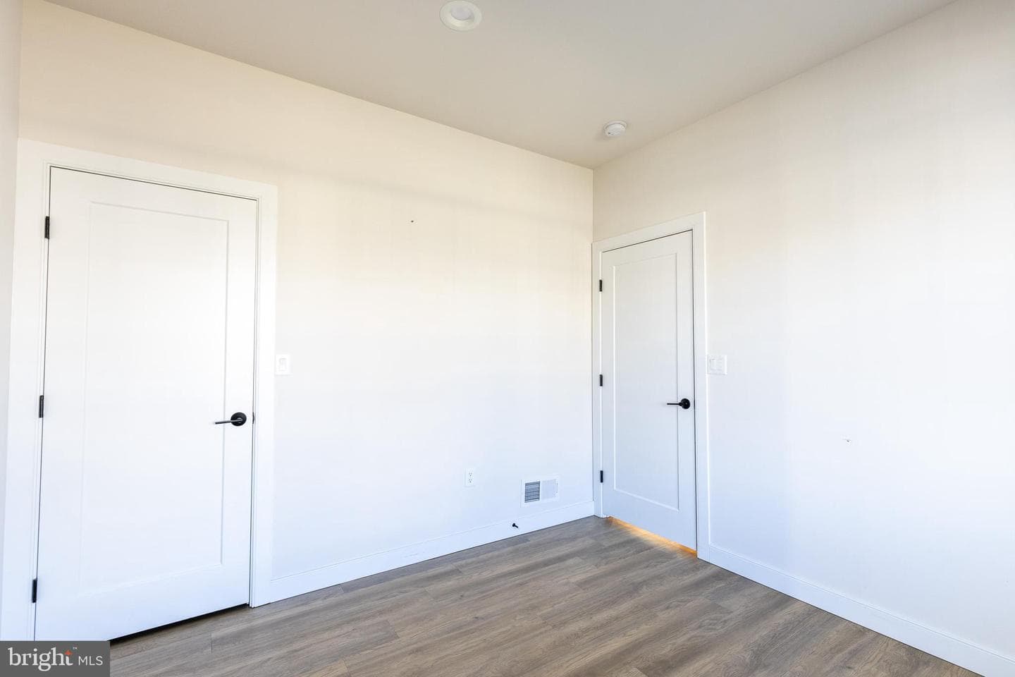 1404 Barrington Drive photo 35