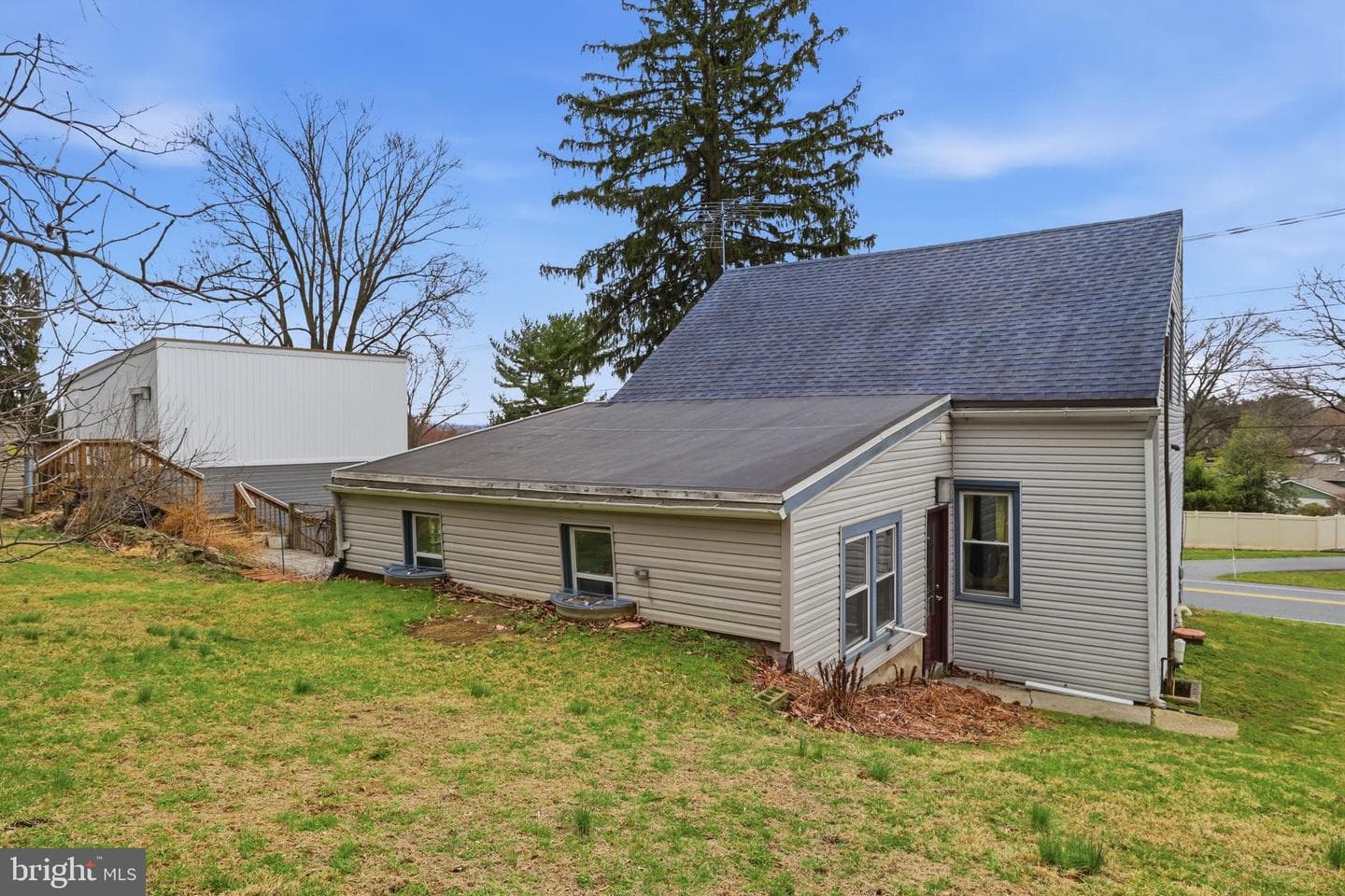 2317 Fruitville Pike photo 35