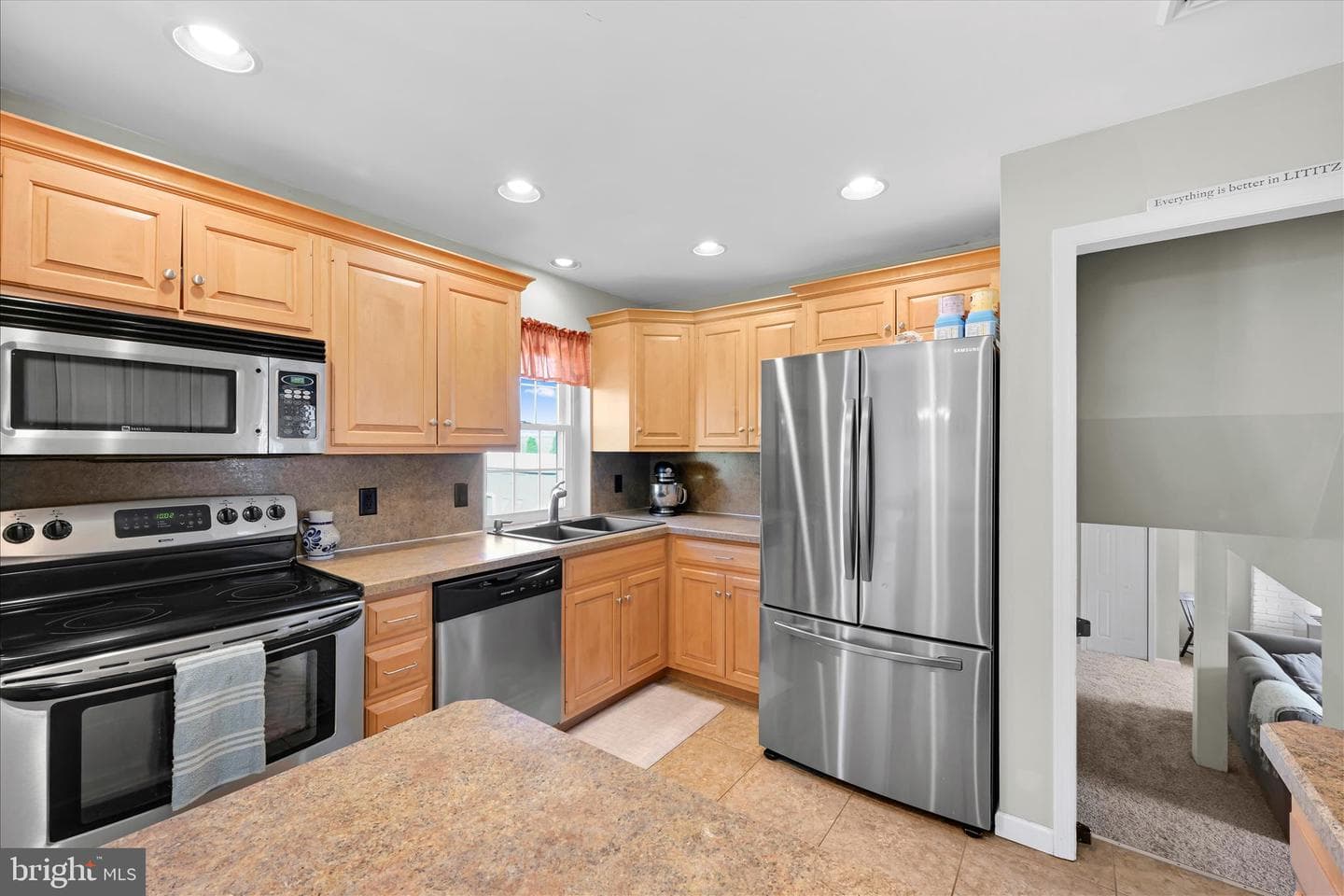 240 Birchwood Lane photo 12