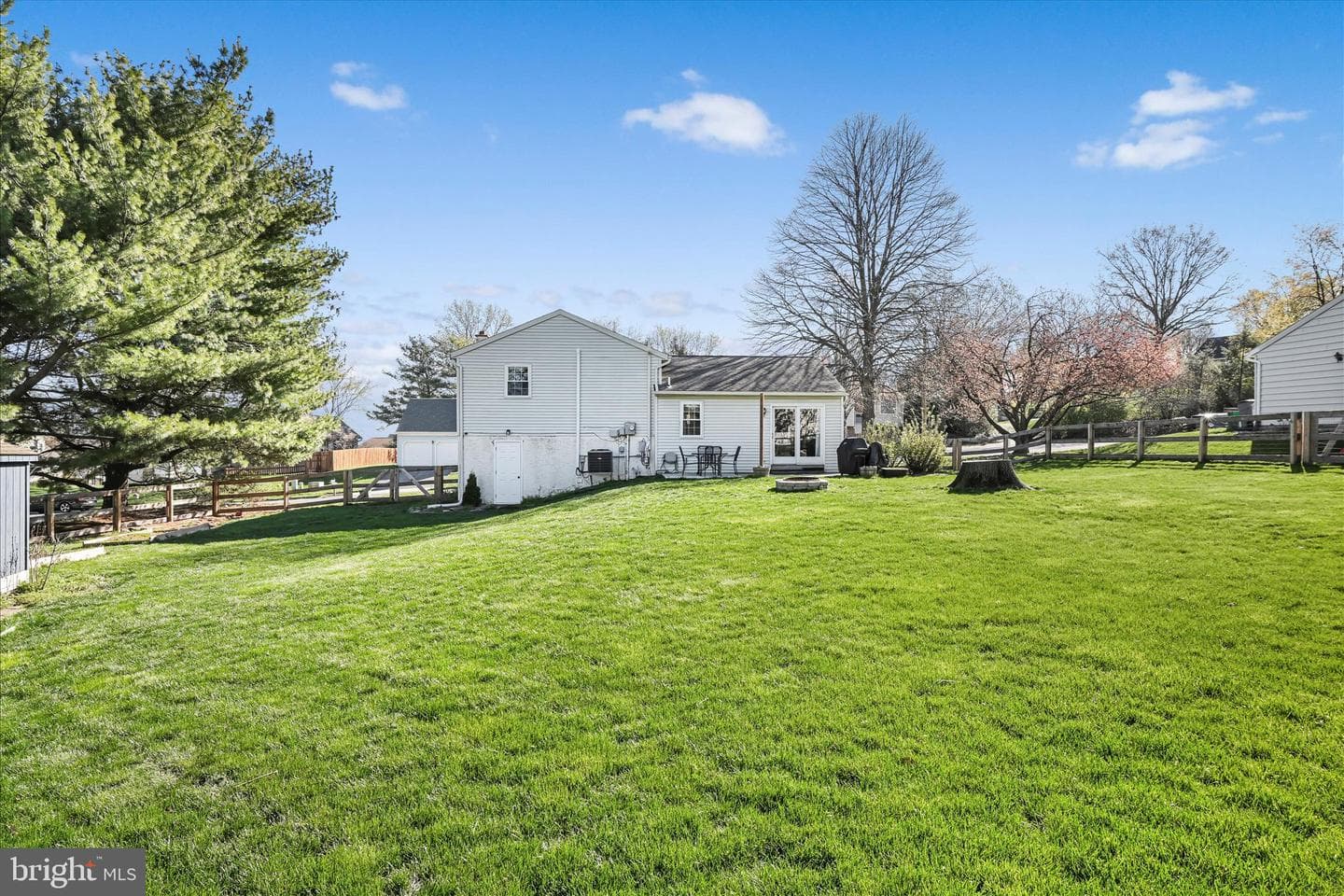 240 Birchwood Lane photo 31