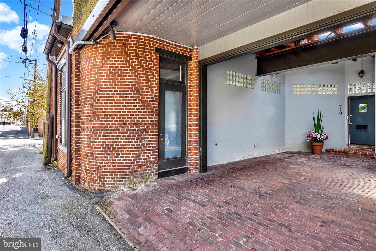 410 W Marion Street photo 1
