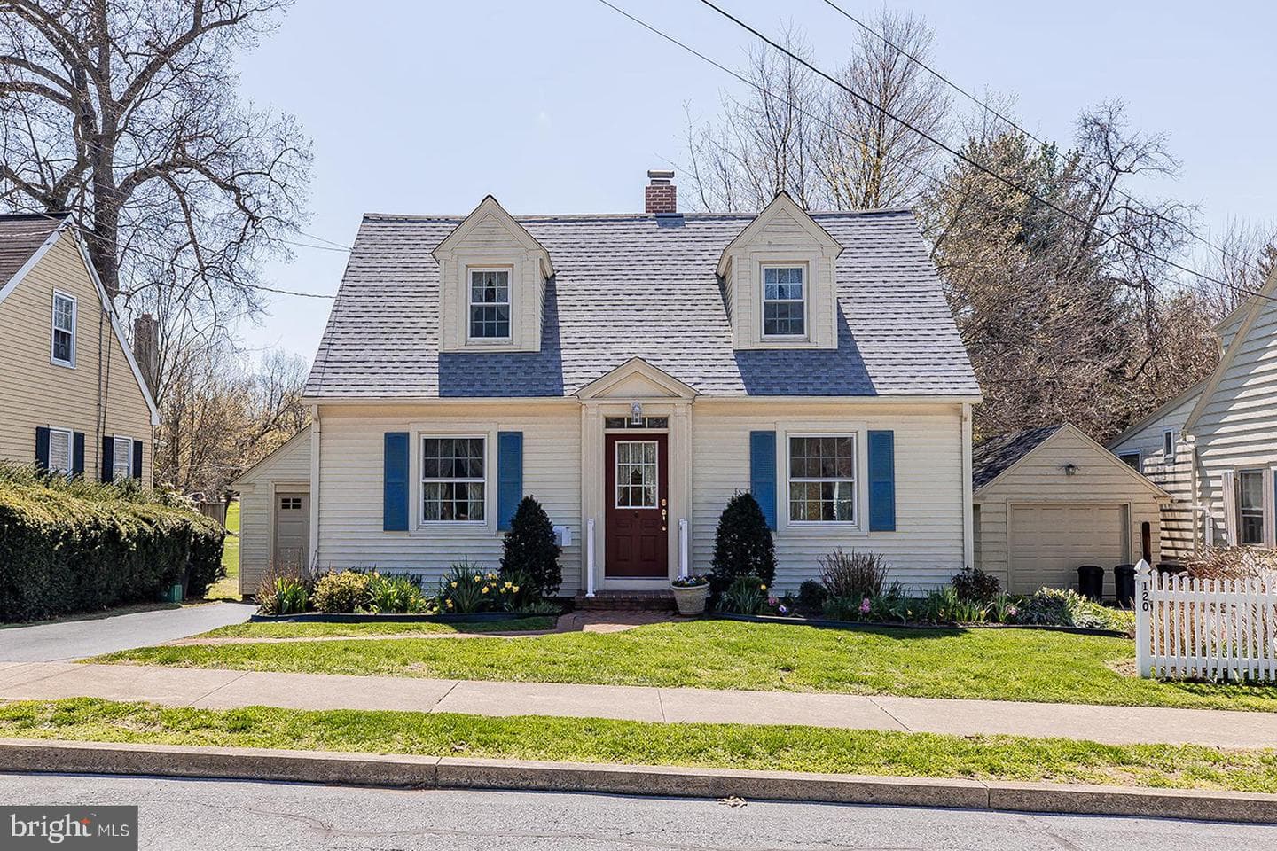 120 W Third Avenue