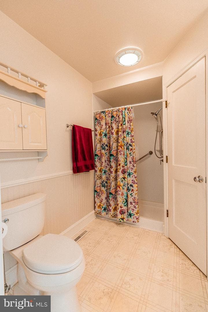120 W Third Avenue photo 57