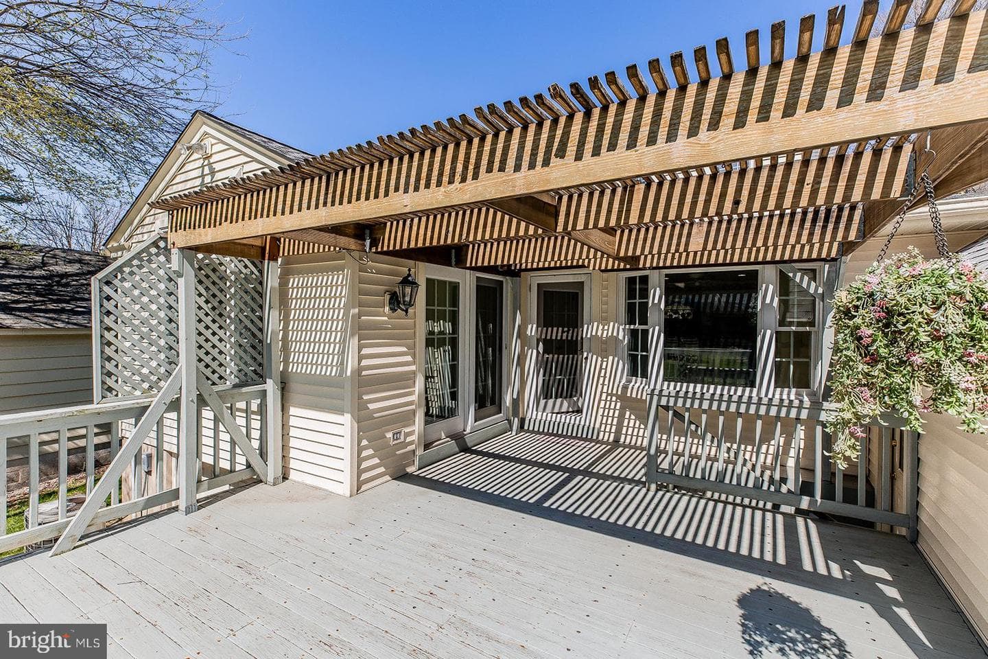 120 W Third Avenue photo 75