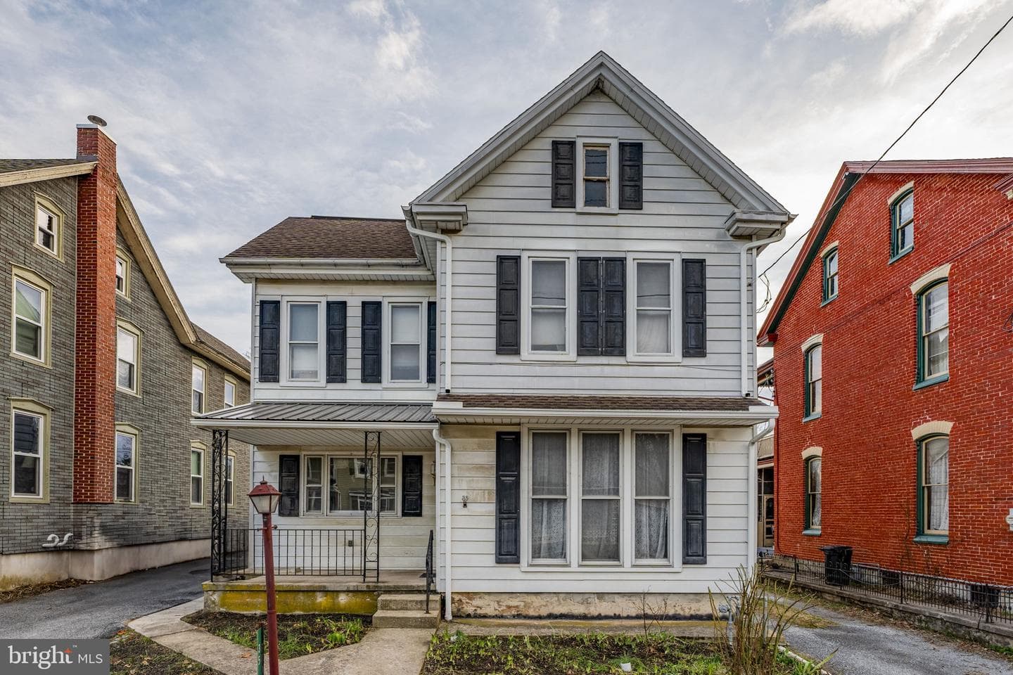 35 E Church Street photo 3