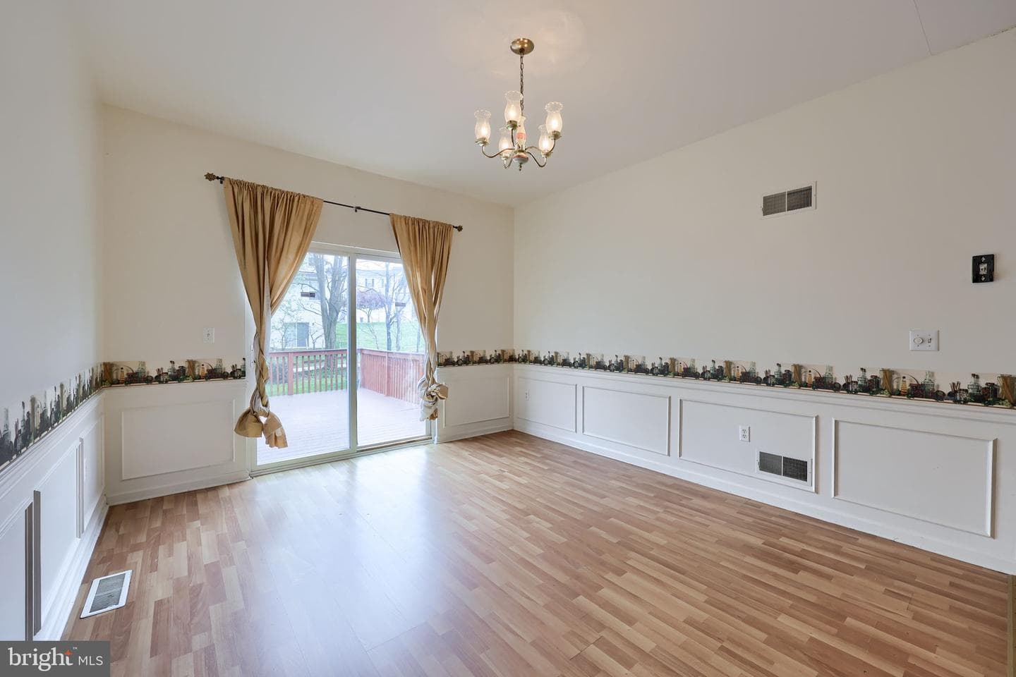 205 Elmshire Drive photo 16