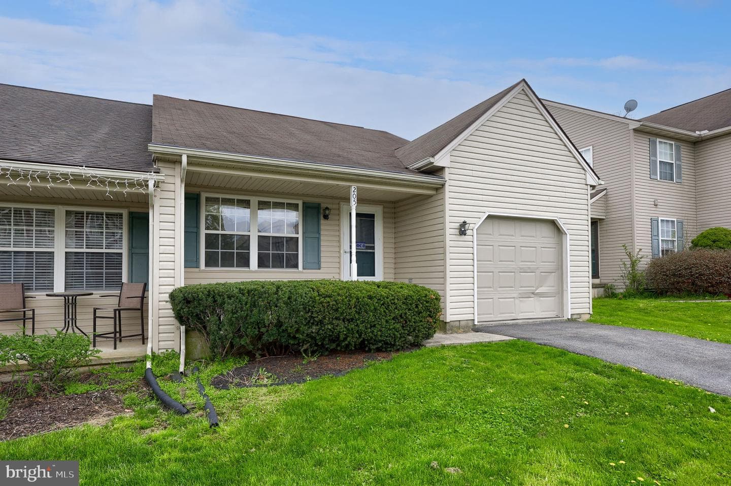 205 Elmshire Drive photo 32