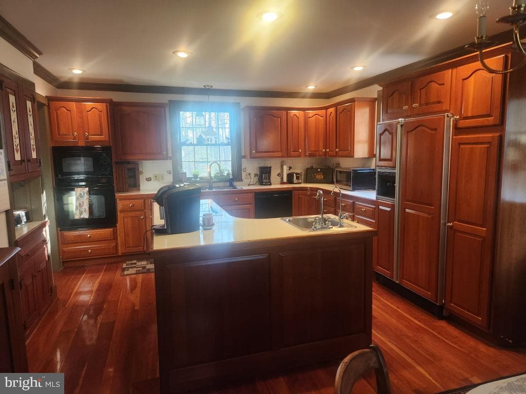 827 Hornig Road photo 11