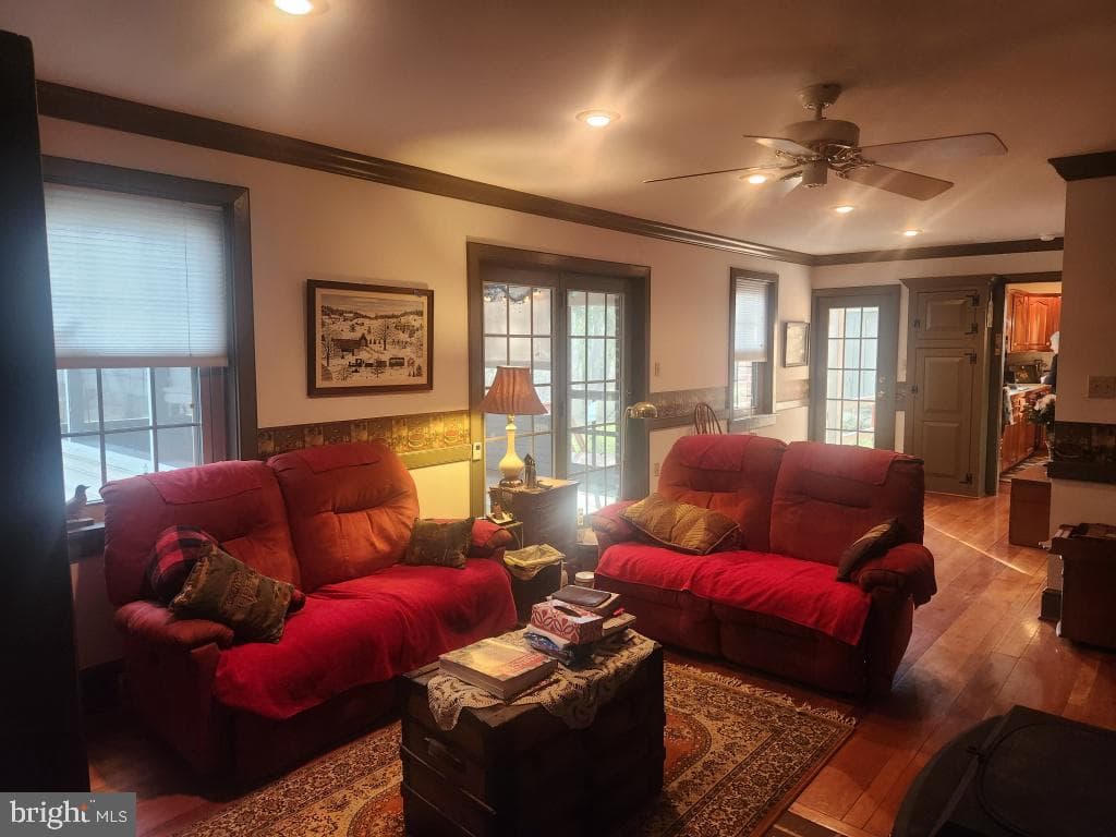 827 Hornig Road photo 42