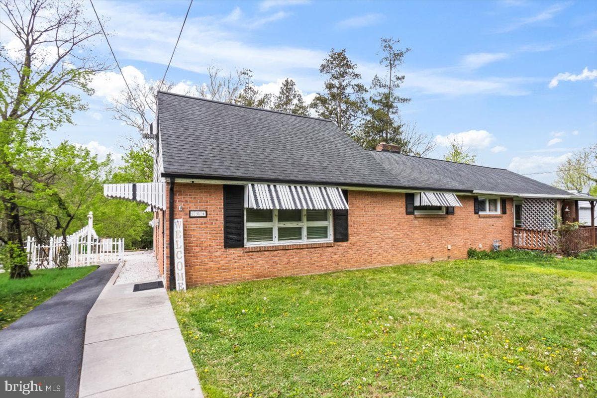 104 Lampeter Road