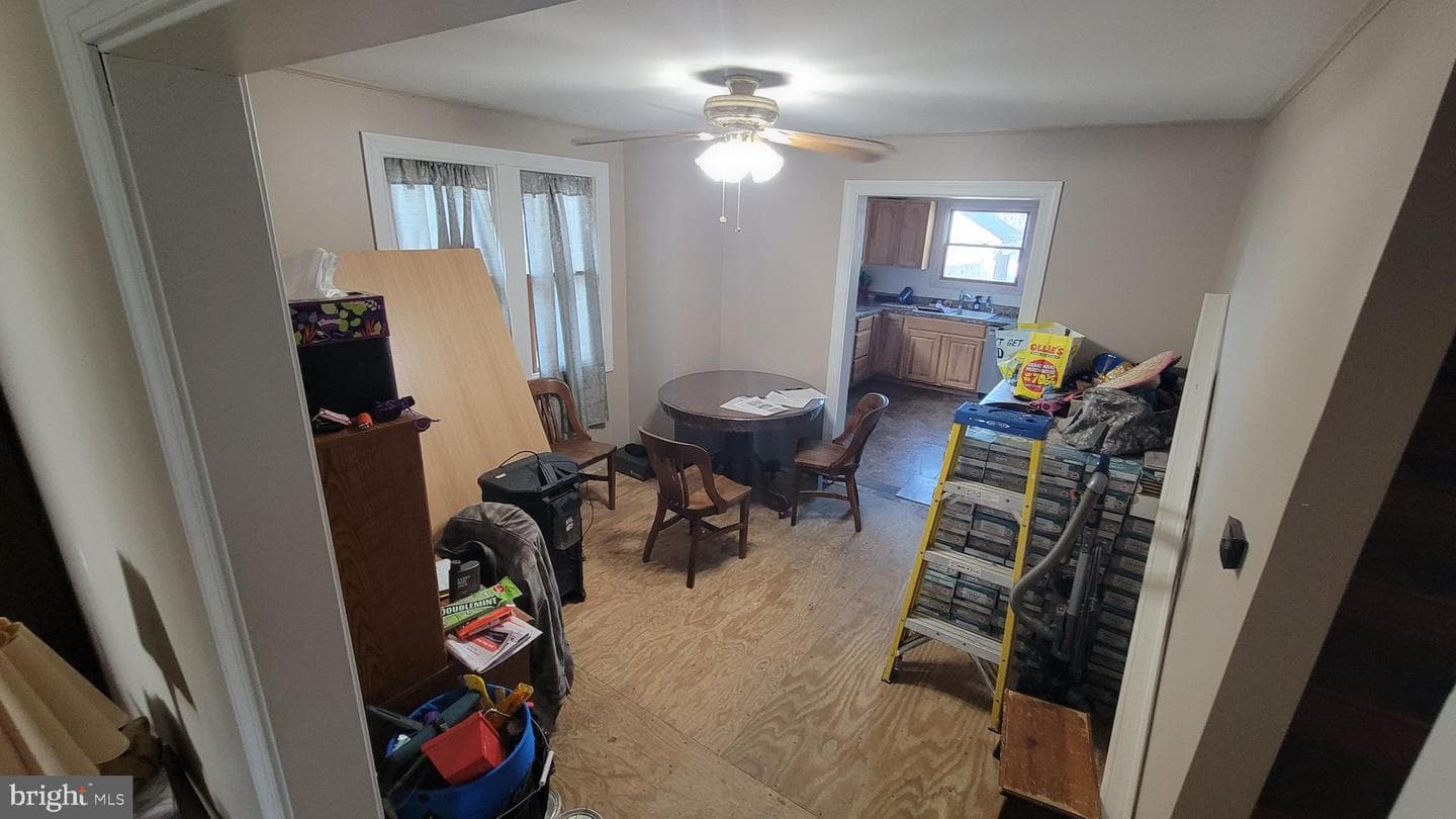 1747 Temple Avenue photo 6