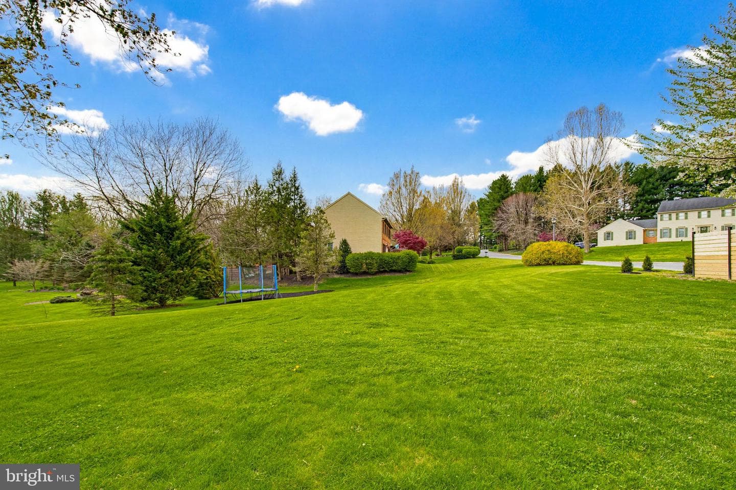 1001 Fieldstone Court photo 41
