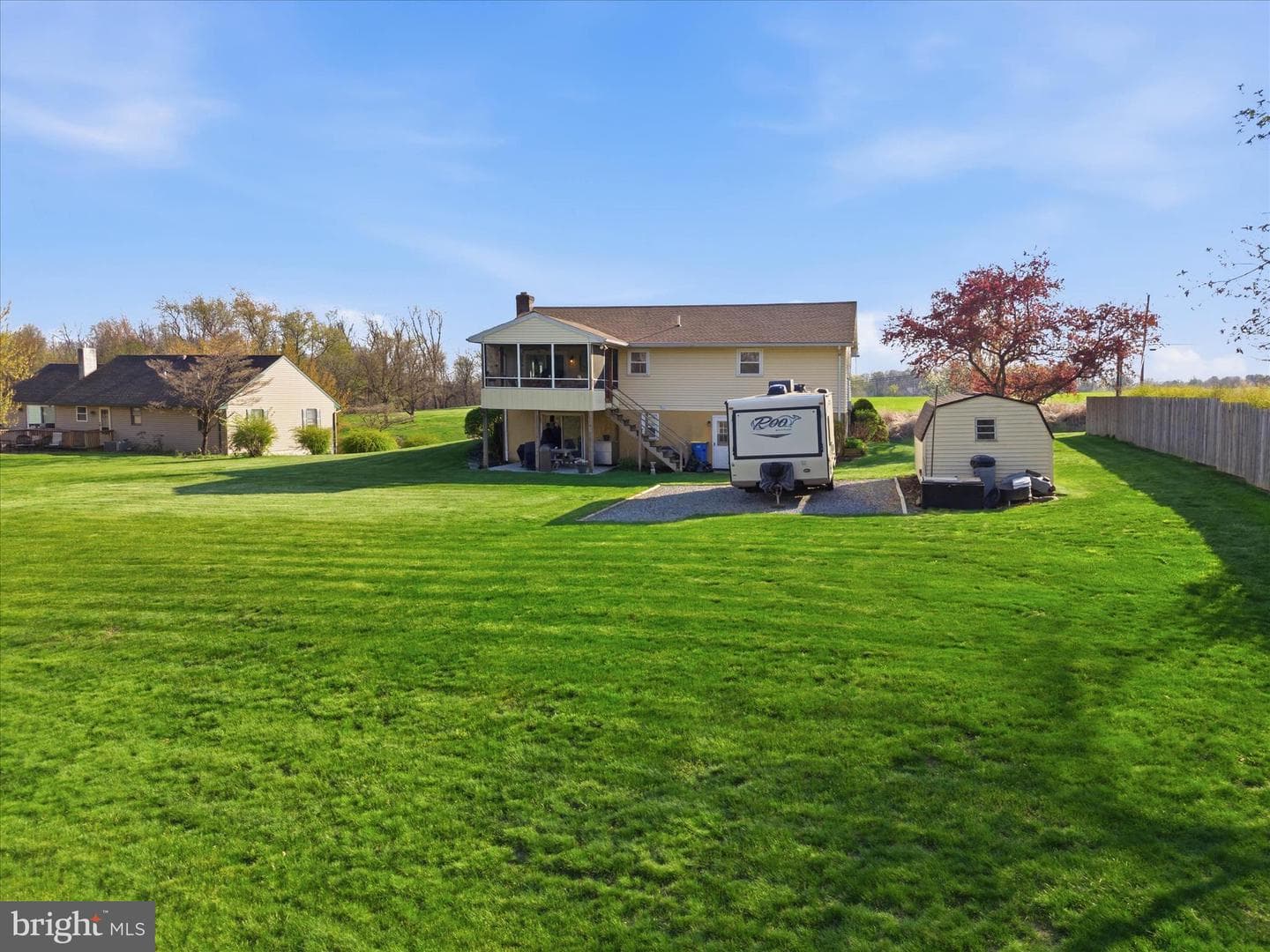 325 N Colebrook Road photo 57