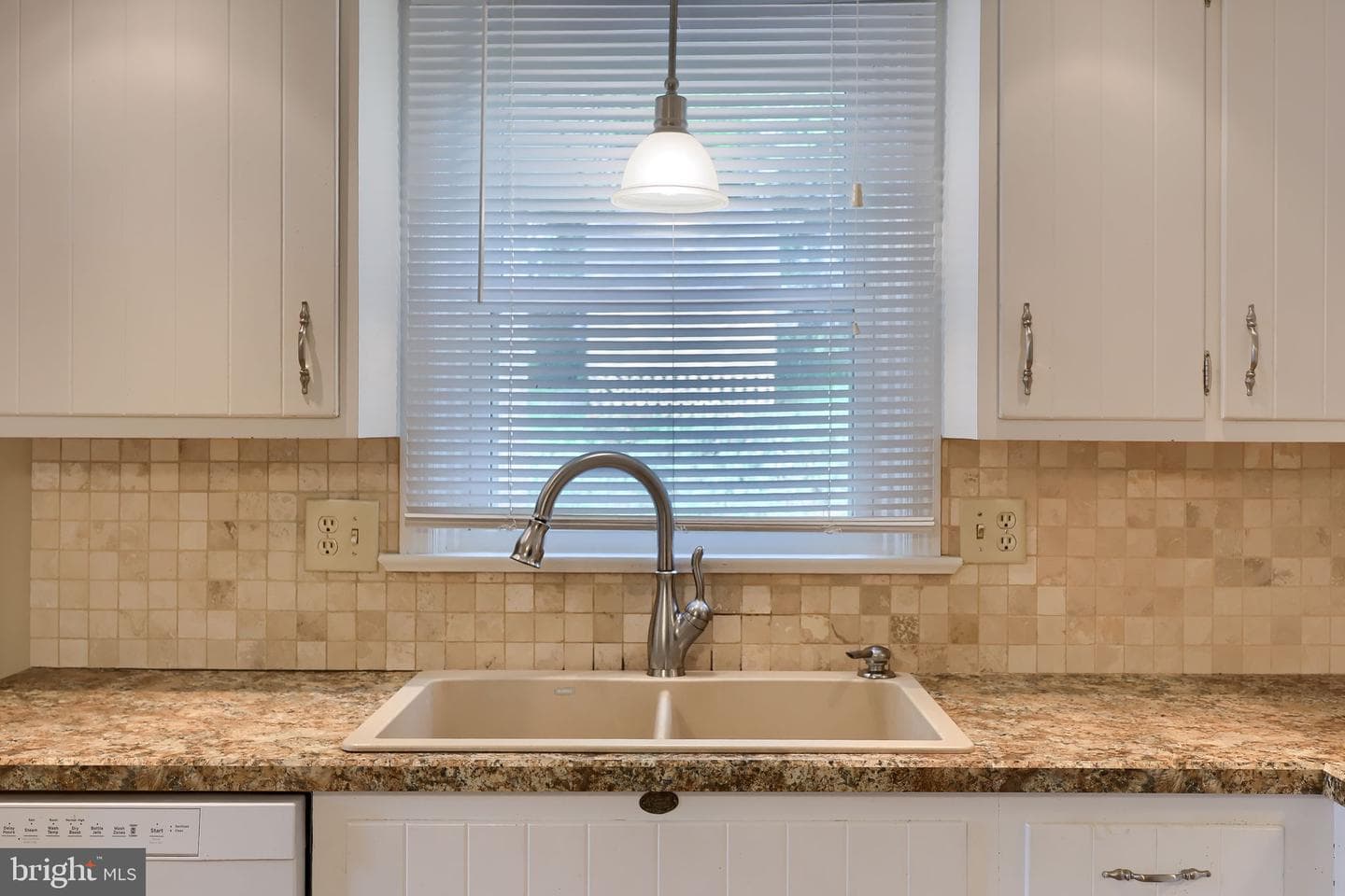 2154 Coventry Road photo 16