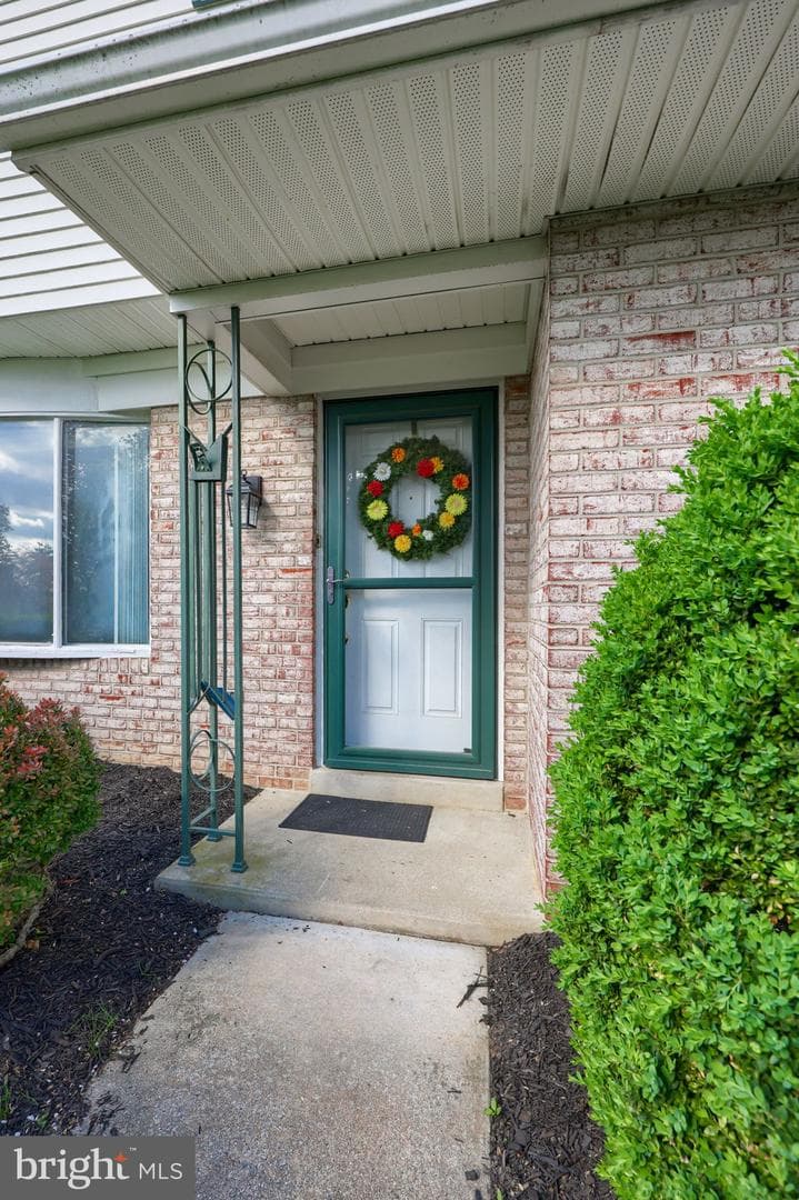 2154 Coventry Road photo 2