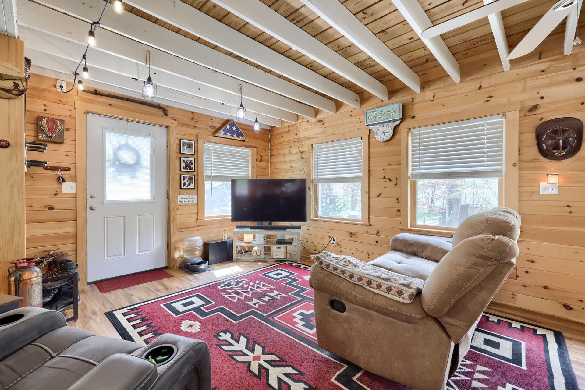 2225 Lake Drive photo 10