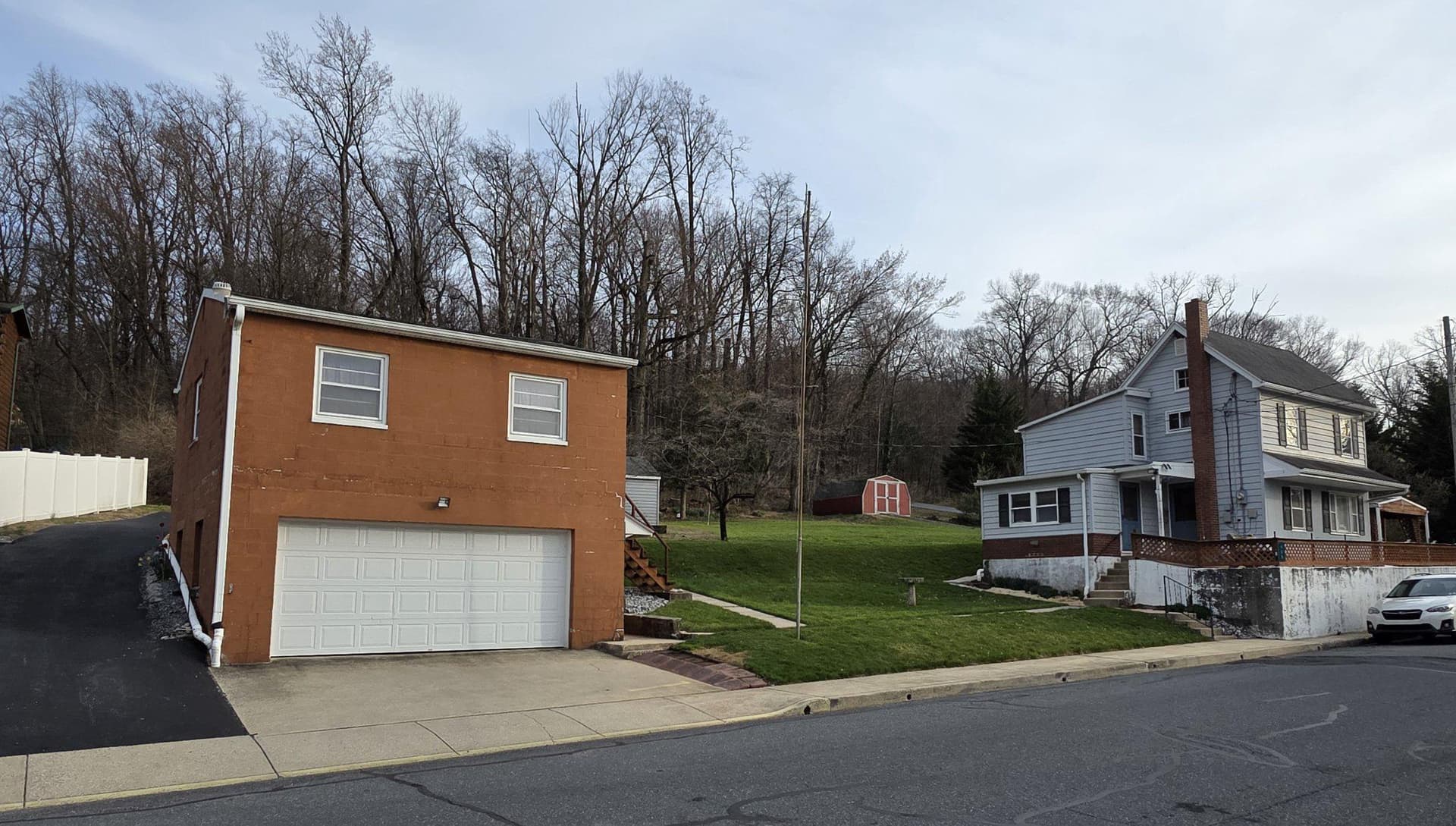 485 N Maple Street photo 3
