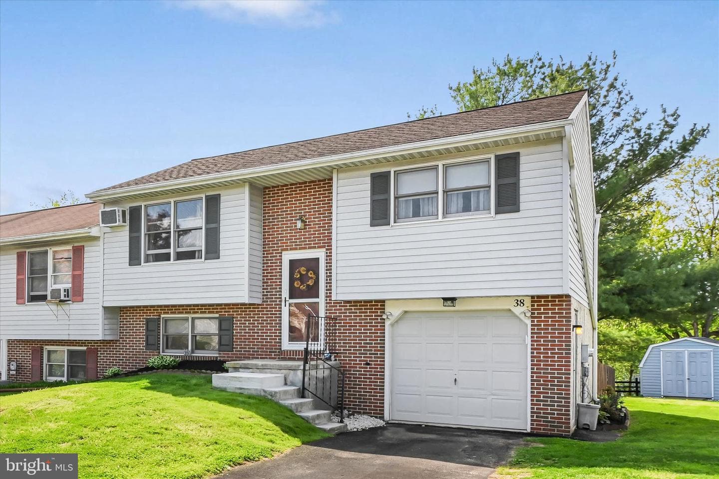 38 Pickford Drive photo 2