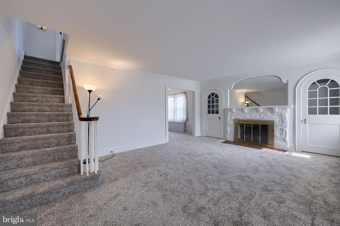 561 Burrowes Avenue photo 7