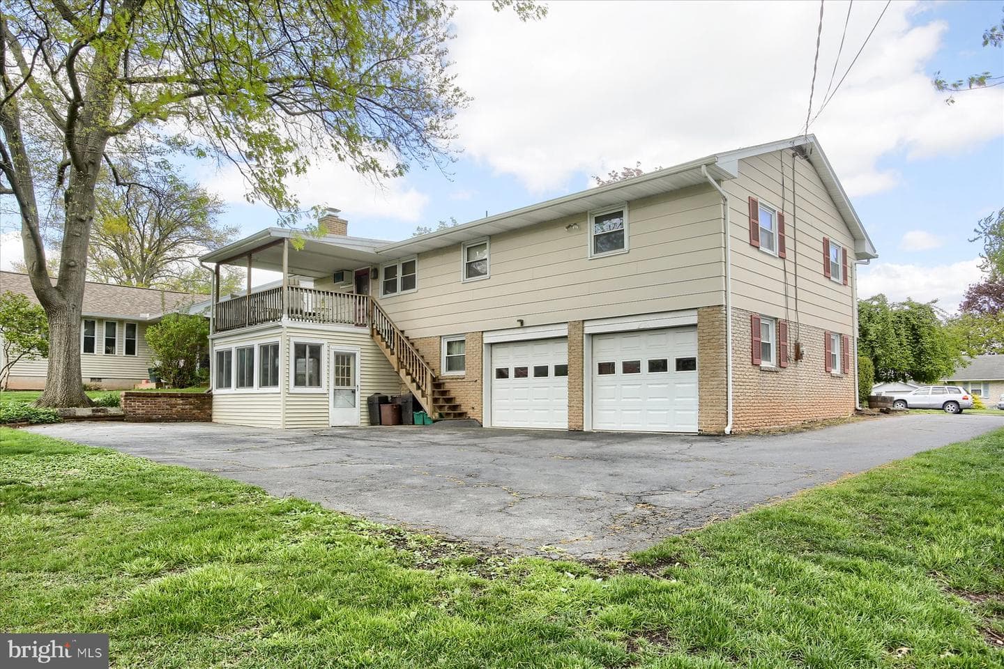 470 N Holly Street photo 39