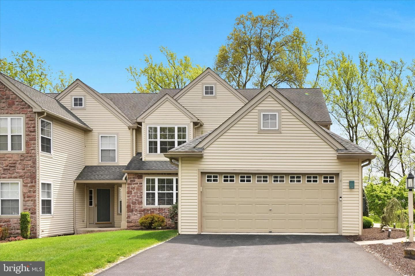115 Hawk Valley Lane