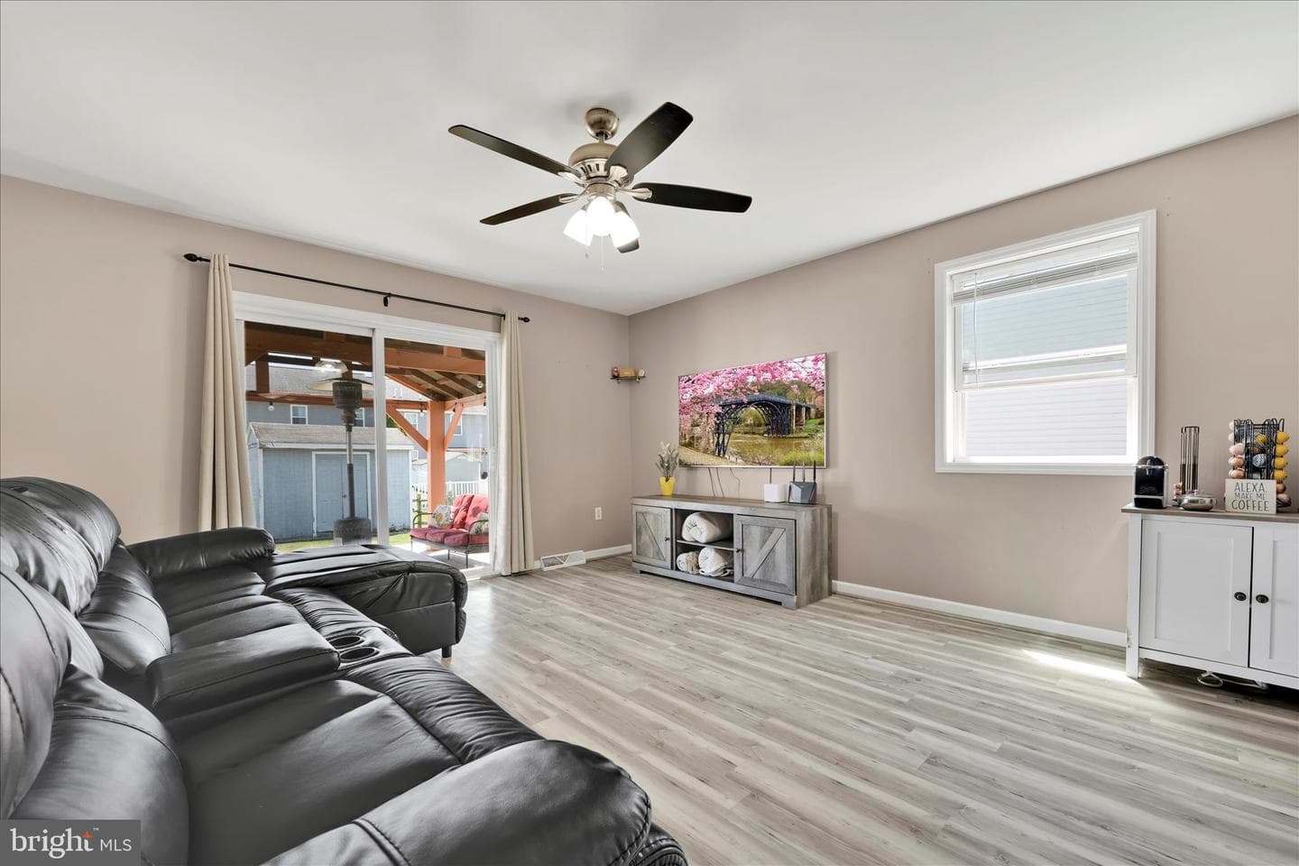480 Daisy Drive photo 11