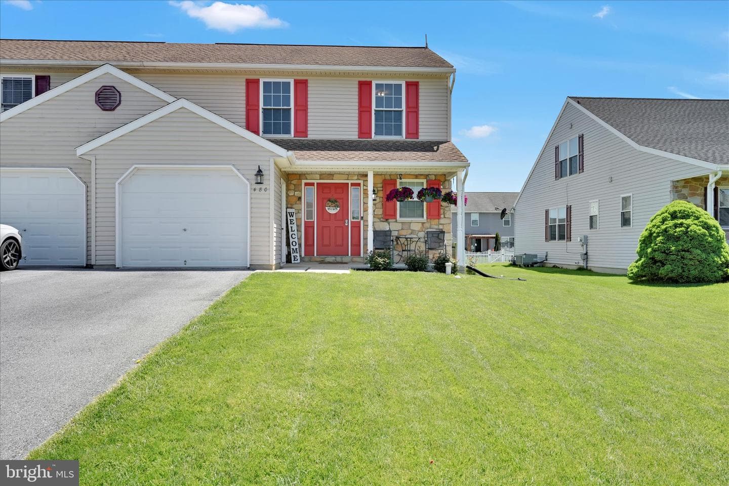 480 Daisy Drive photo 3