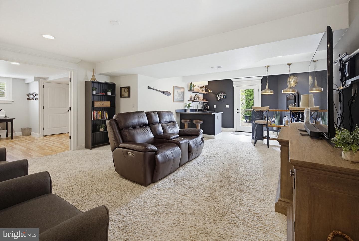 54 Circle Rock Drive photo 31