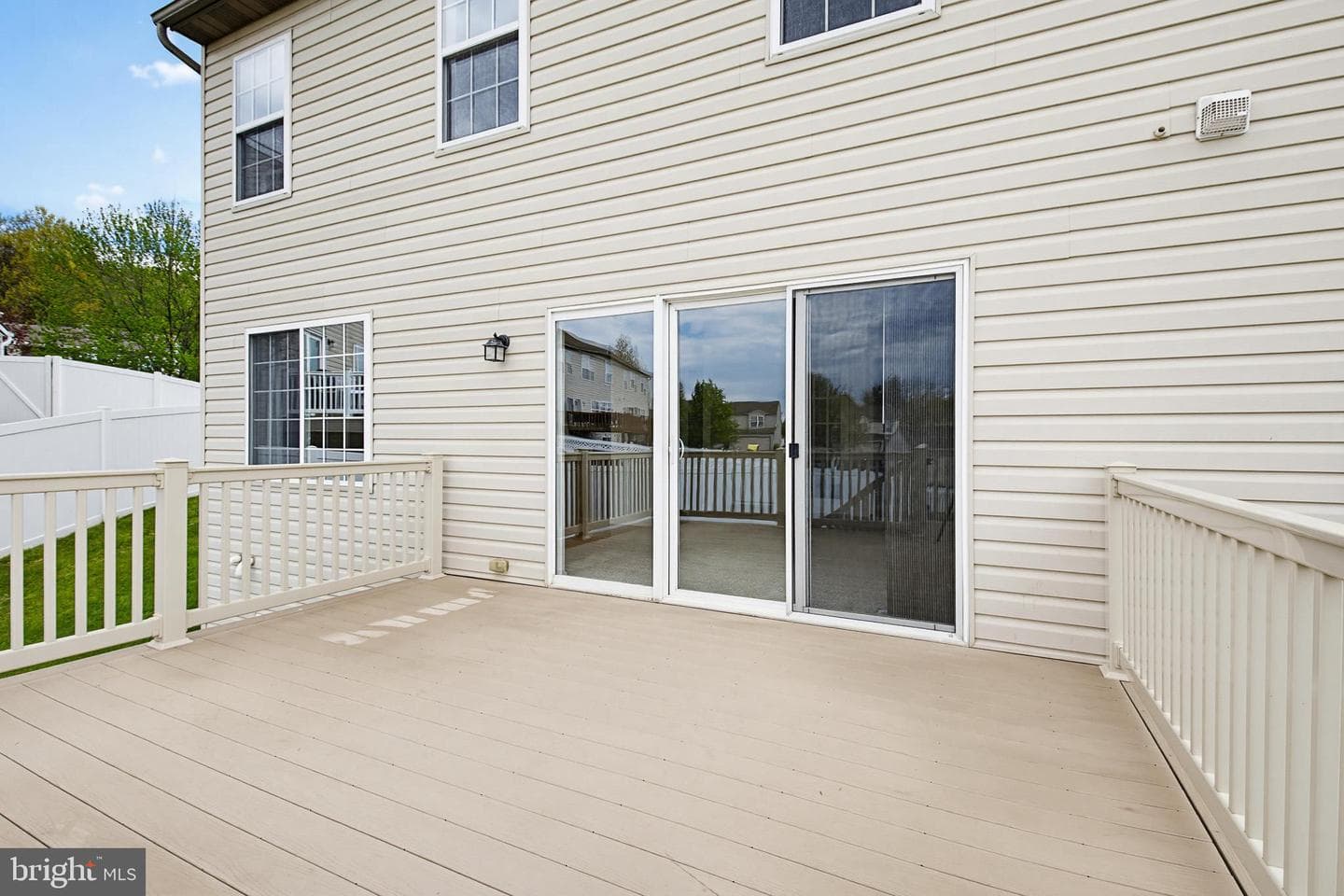 142 Beech Street photo 8