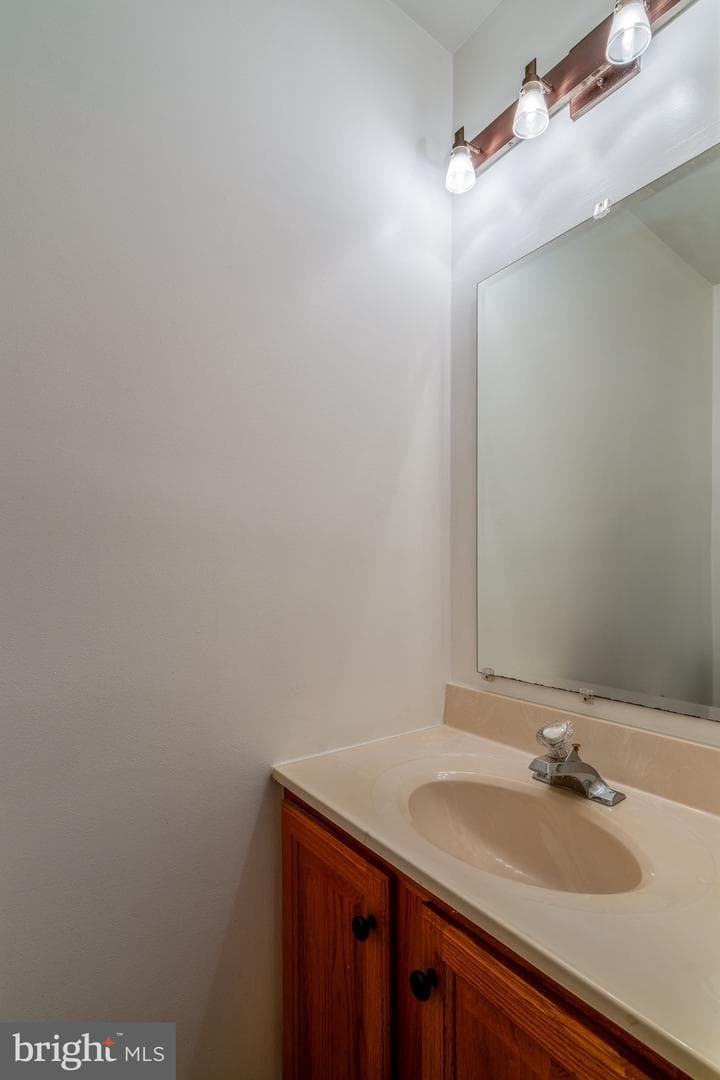 4 Acorn Boulevard photo 11