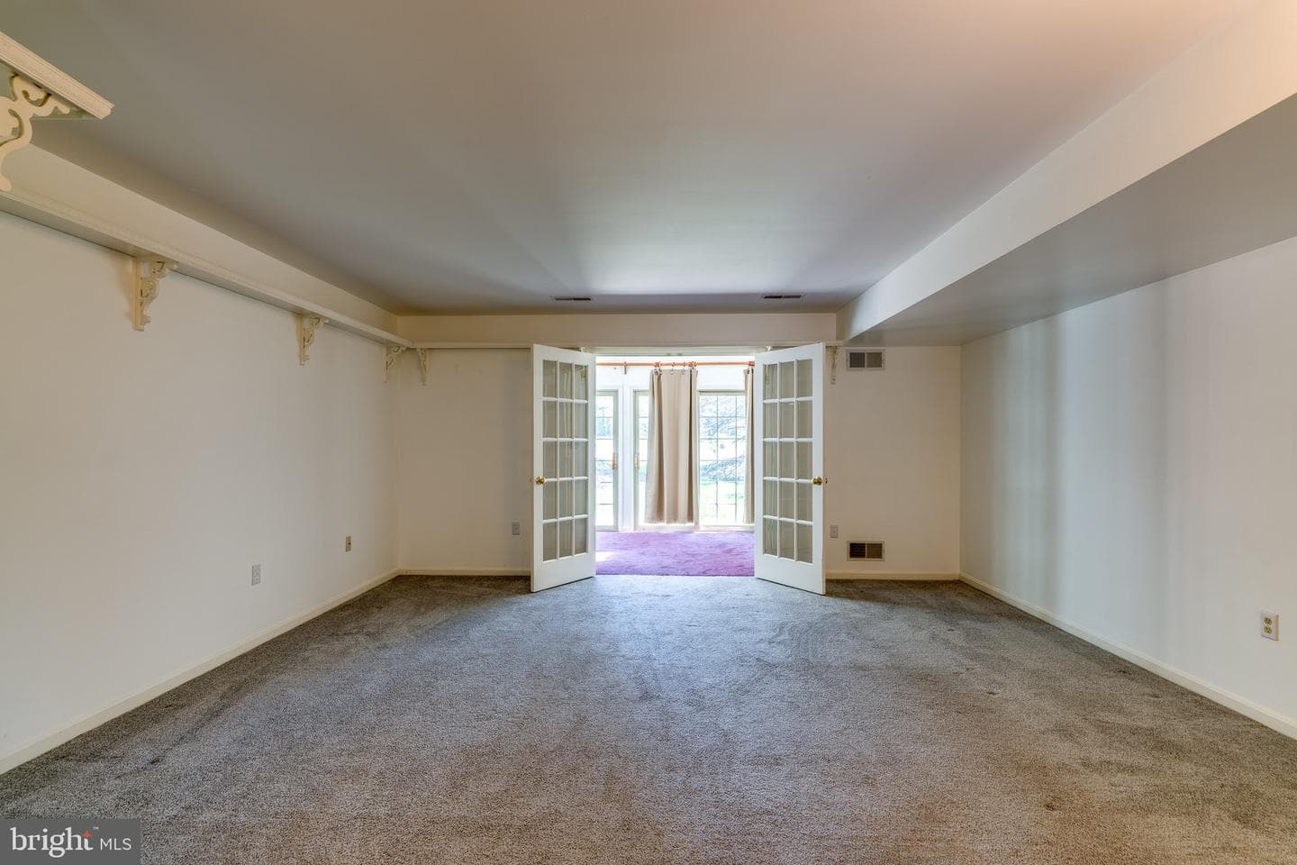 4 Acorn Boulevard photo 17