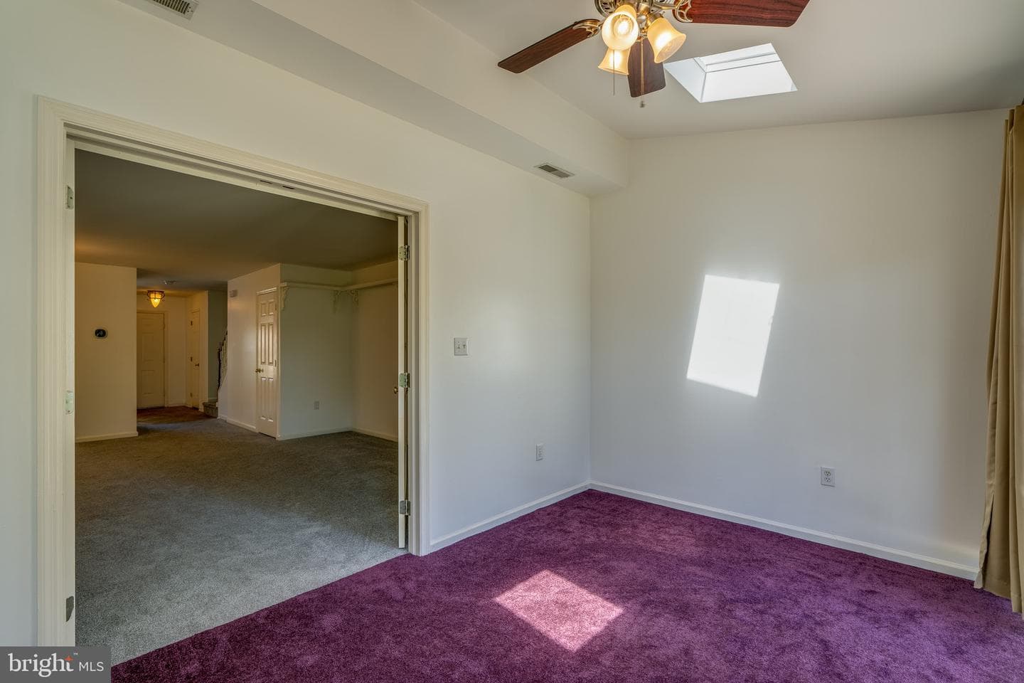 4 Acorn Boulevard photo 20