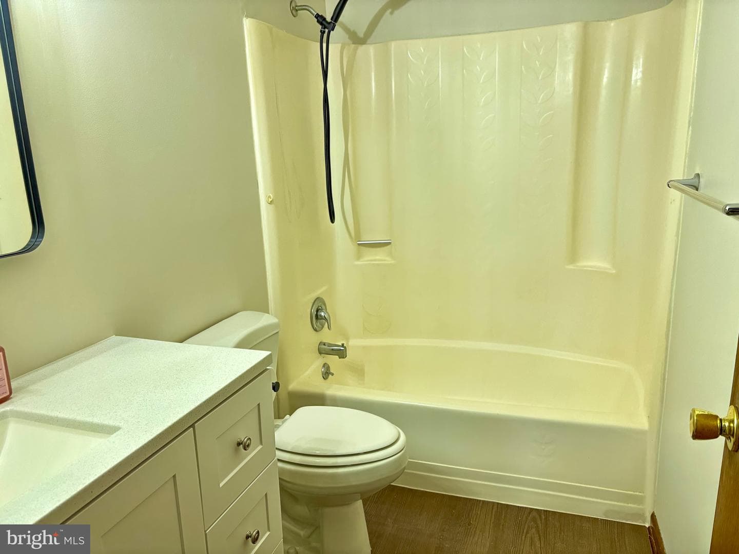 467 S Plum Street photo 13