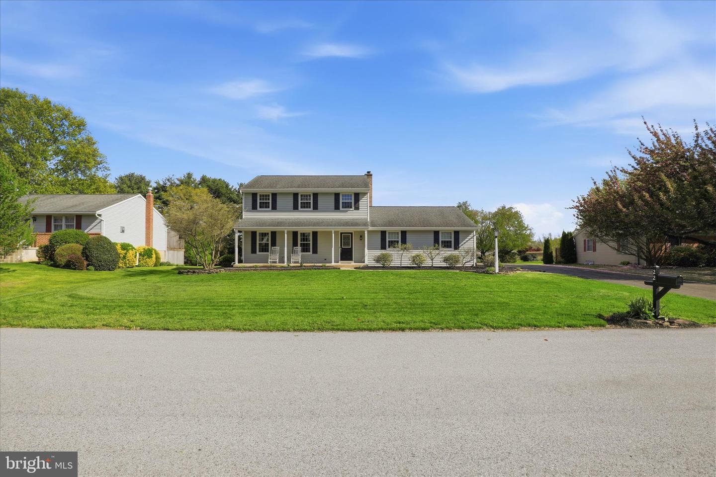 22 Hillcrest Drive photo 2