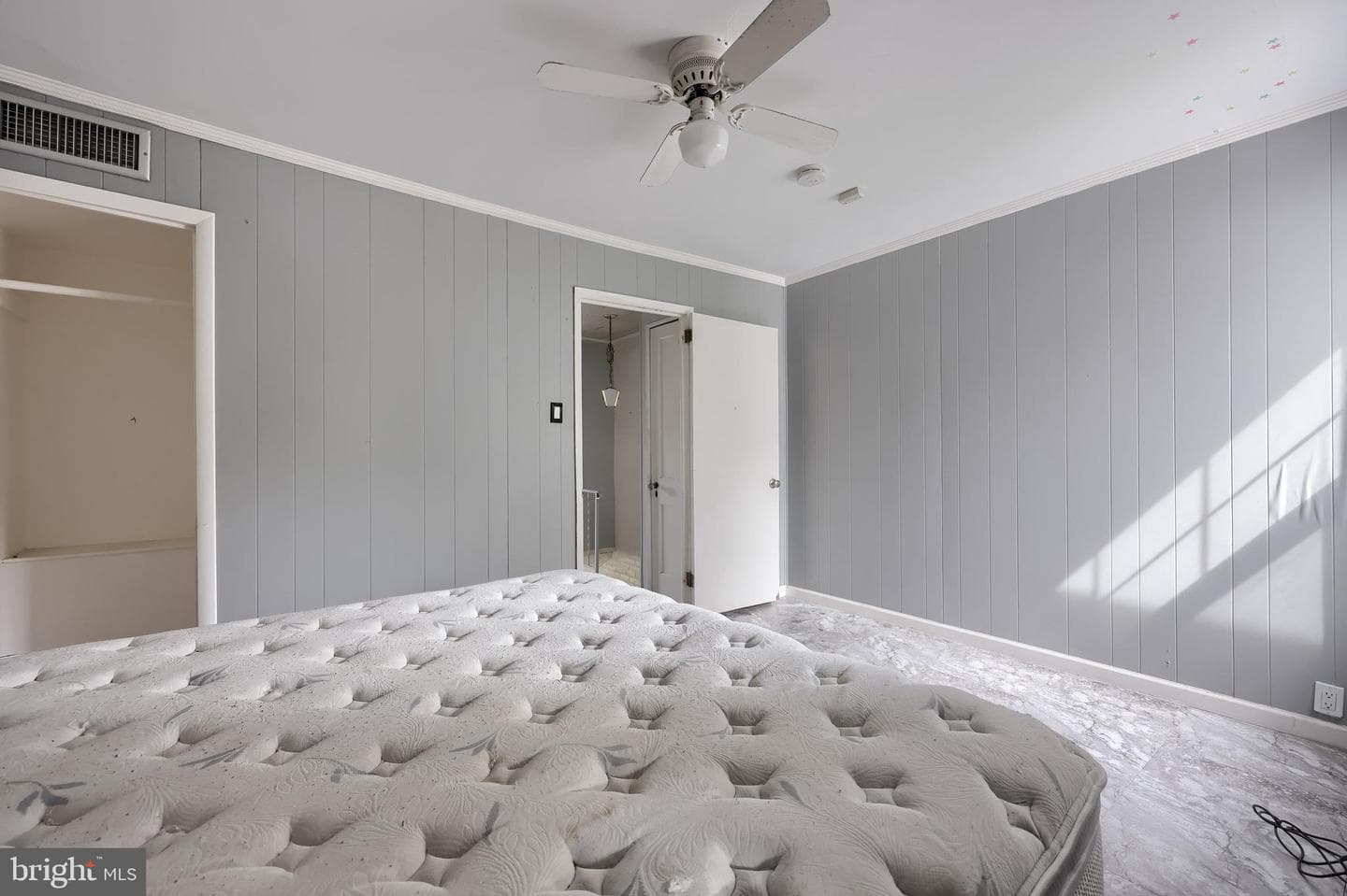 654 New Holland Avenue photo 21