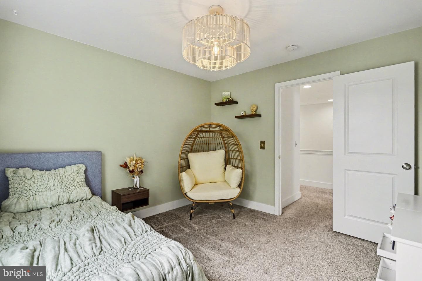 401 Wendover Way photo 22