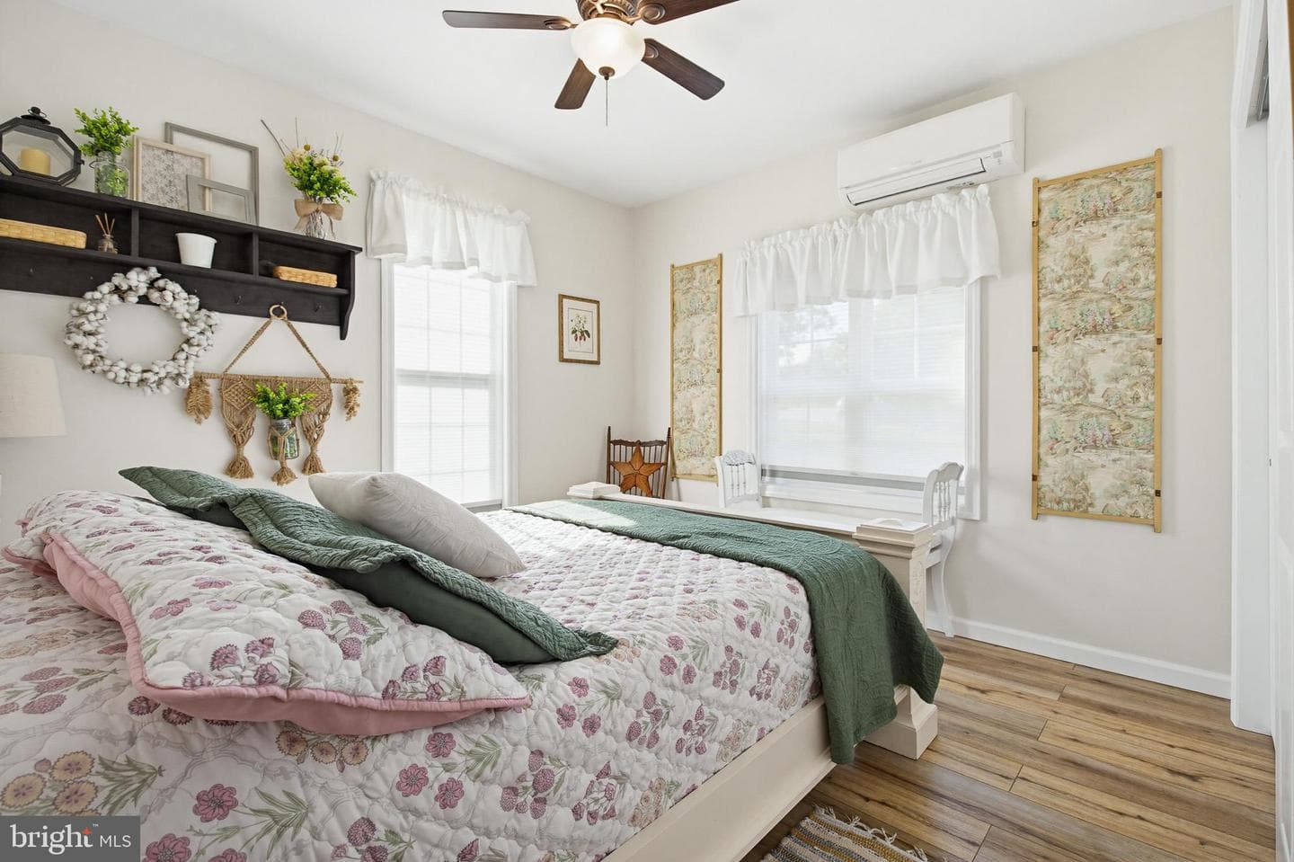 7 Thornhill Lane photo 9