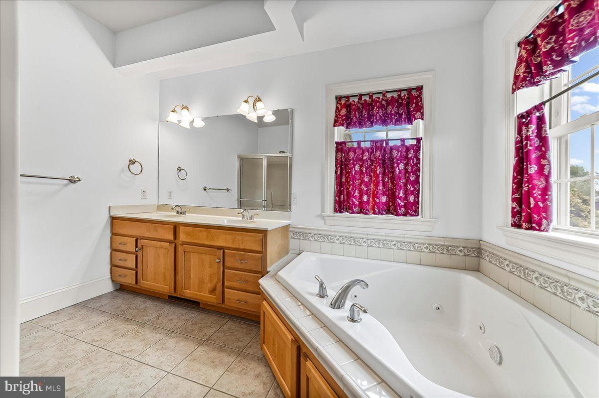 1424 Martin Street photo 24