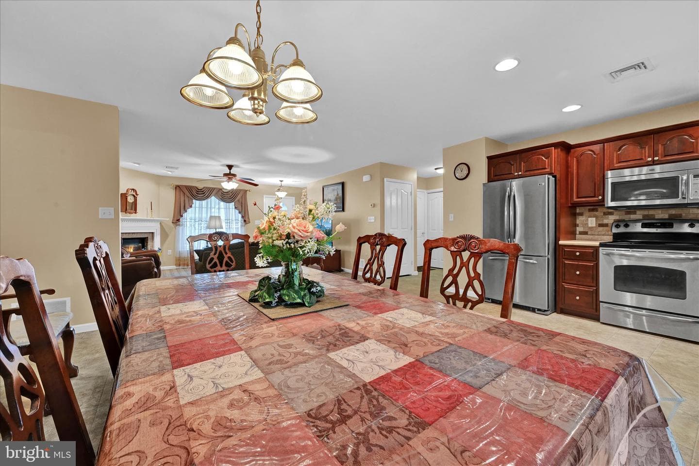 931 Cambridge Drive photo 15