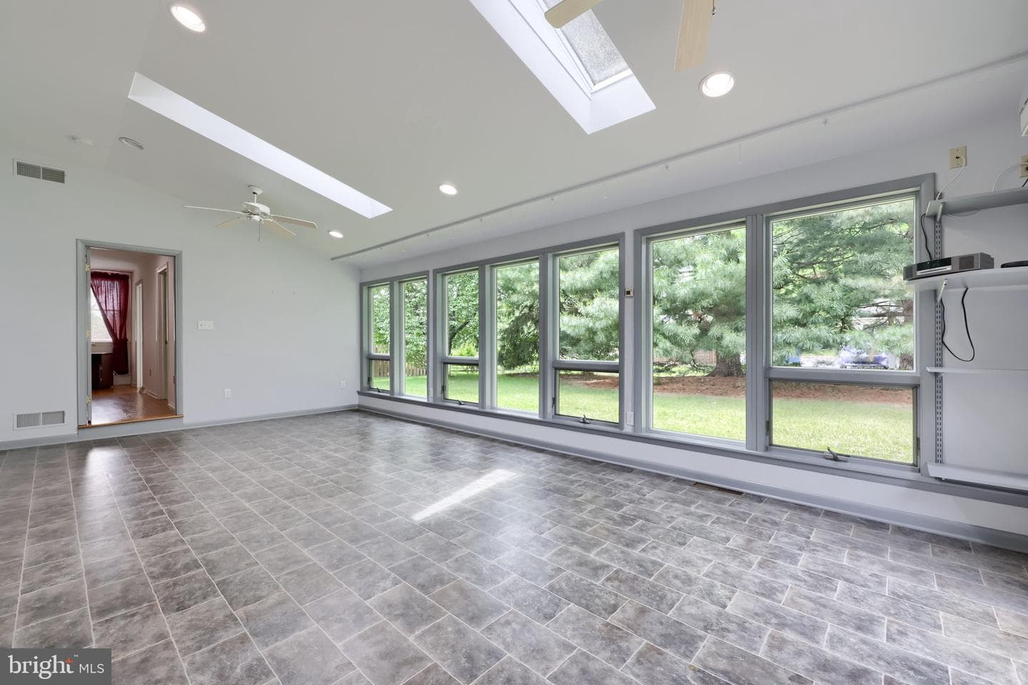 1816 Beverly Drive photo 42
