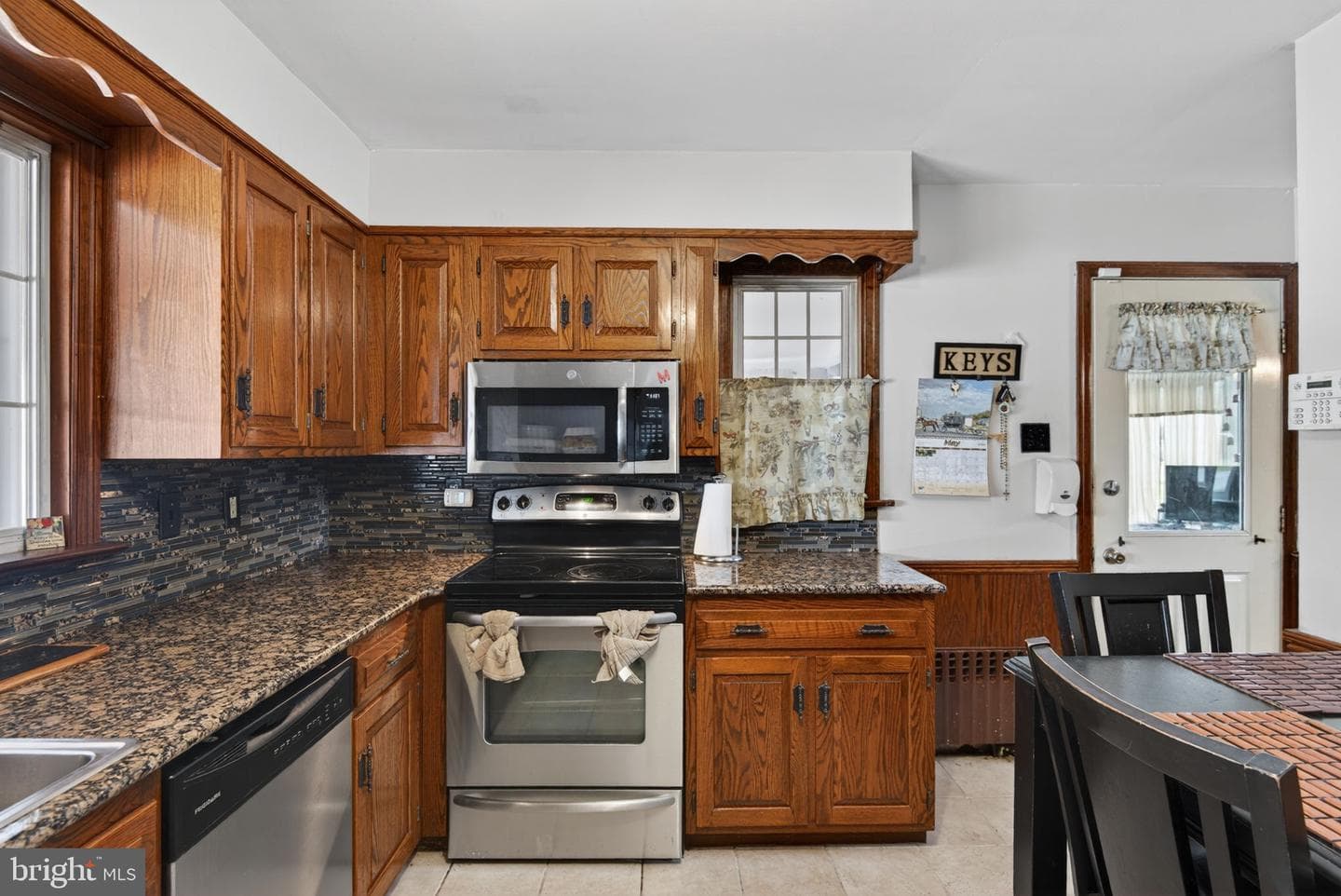 1105 Central Avenue photo 8