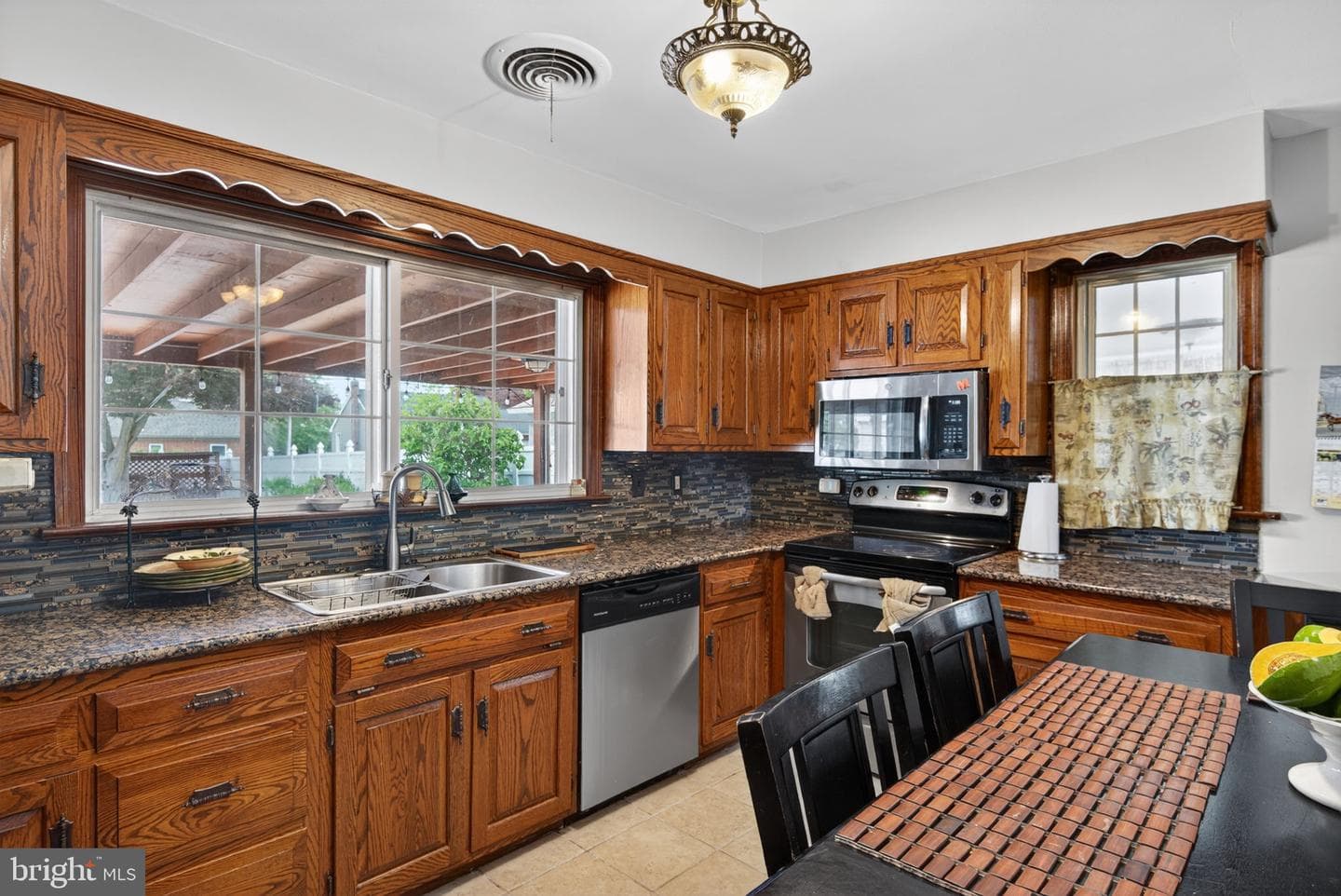 1105 Central Avenue photo 9