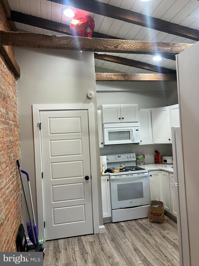 18 W Liberty Street photo 5