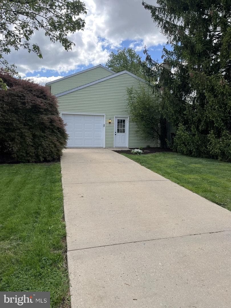 213 Tobacco Road photo 41