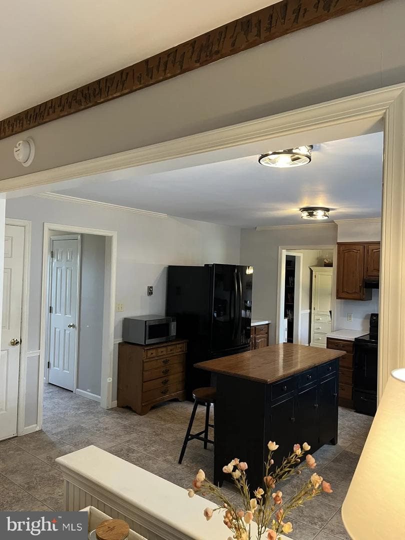 213 Tobacco Road photo 7